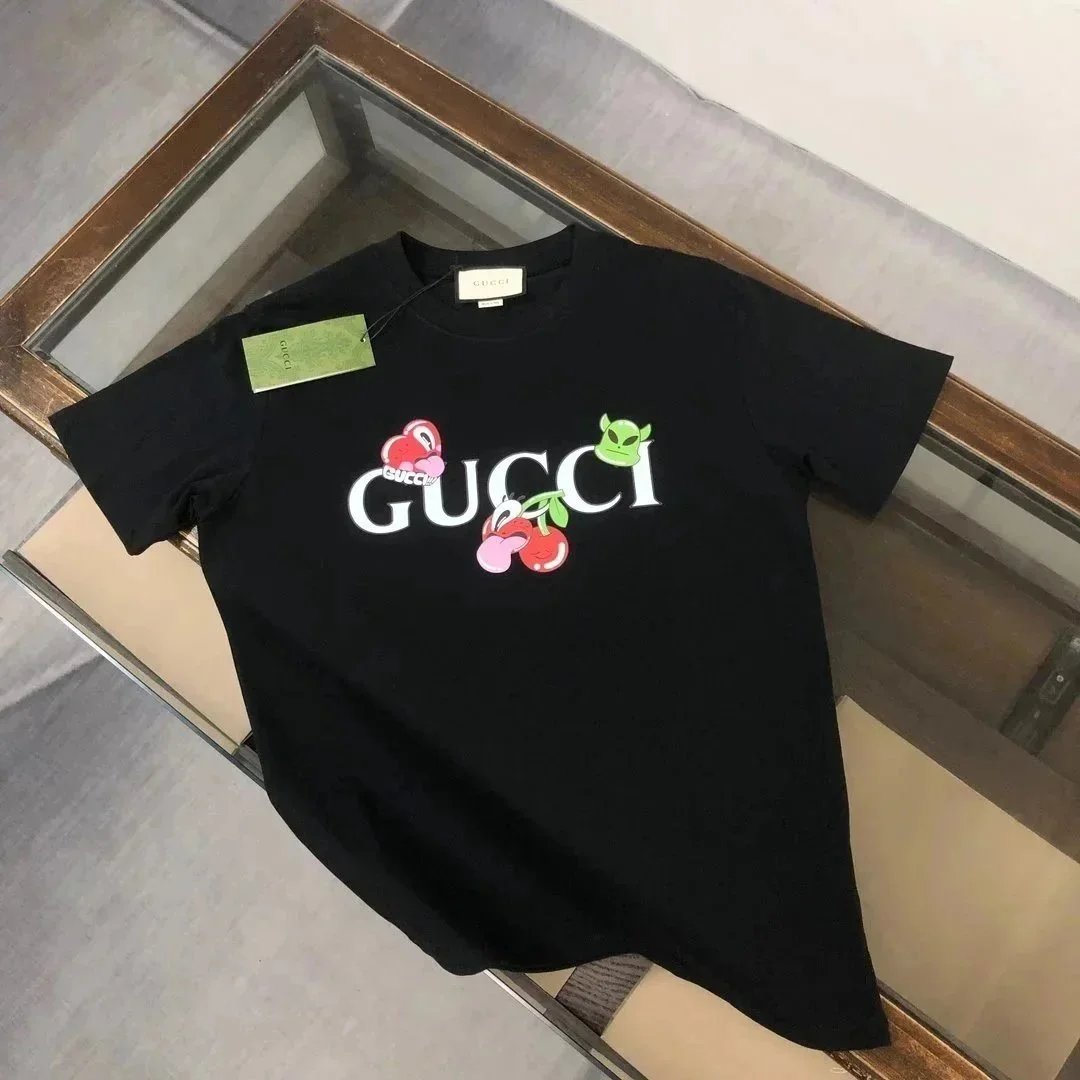 Gucci T-Shirts Logo Graphic — 21 black