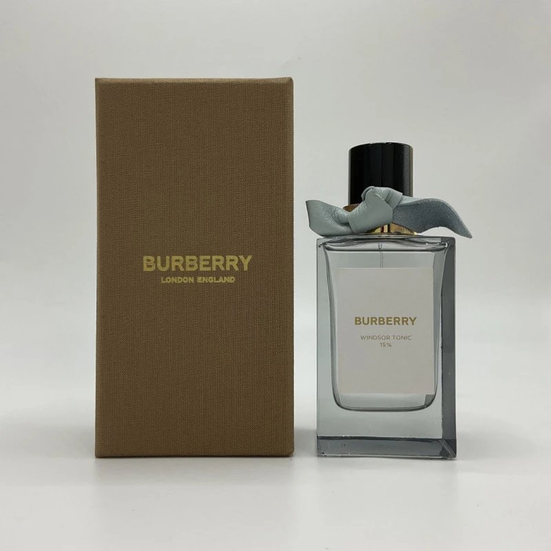Burberry Hawthorn Bloom / Garden Roses Windsor Tonic — Strolling Through Windsor 100 ml