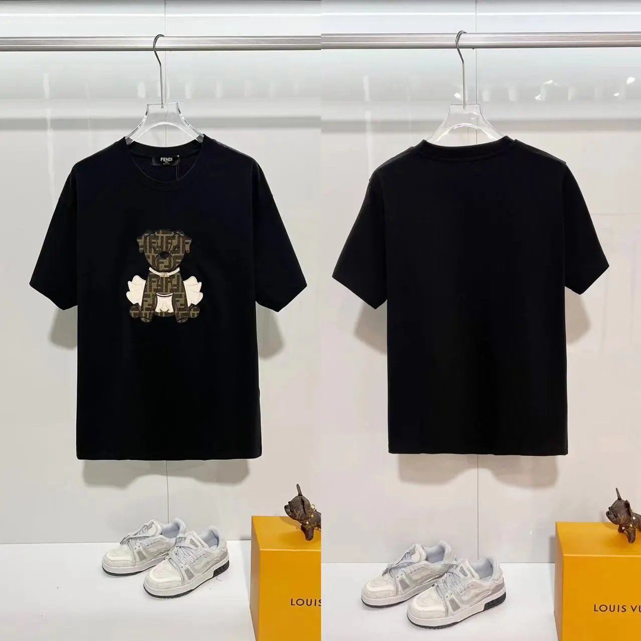 Fendi T-Shirts FF logo graphic short-sleeve T-shirt — F 10 embroidery black