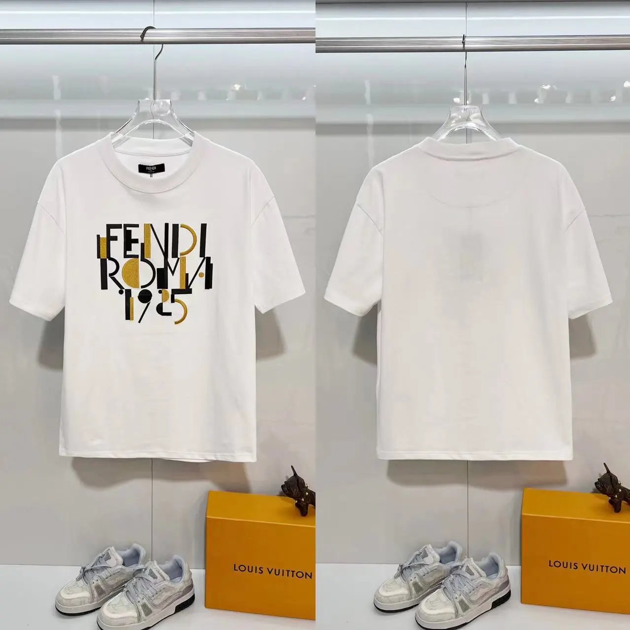 Fendi T-Shirts FF logo graphic short-sleeve T-shirt — F 14 embroidered white