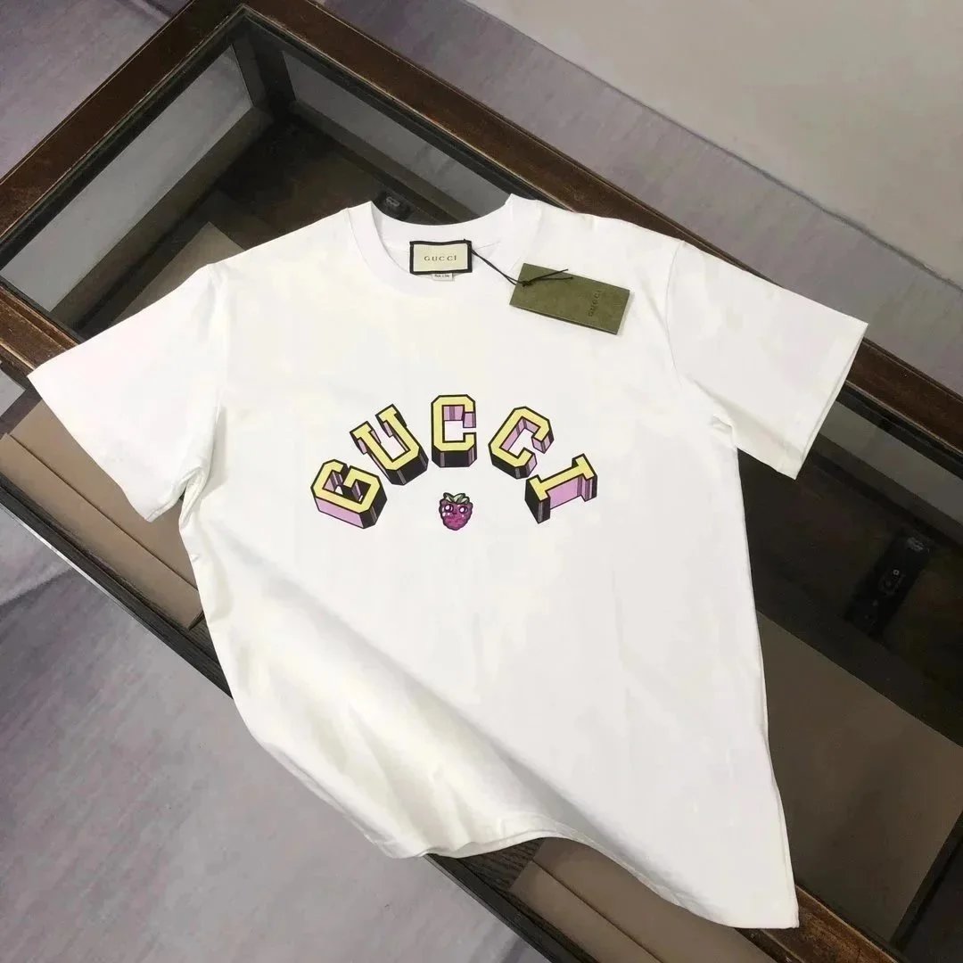 Gucci T-Shirts Logo Graphic — 39 white