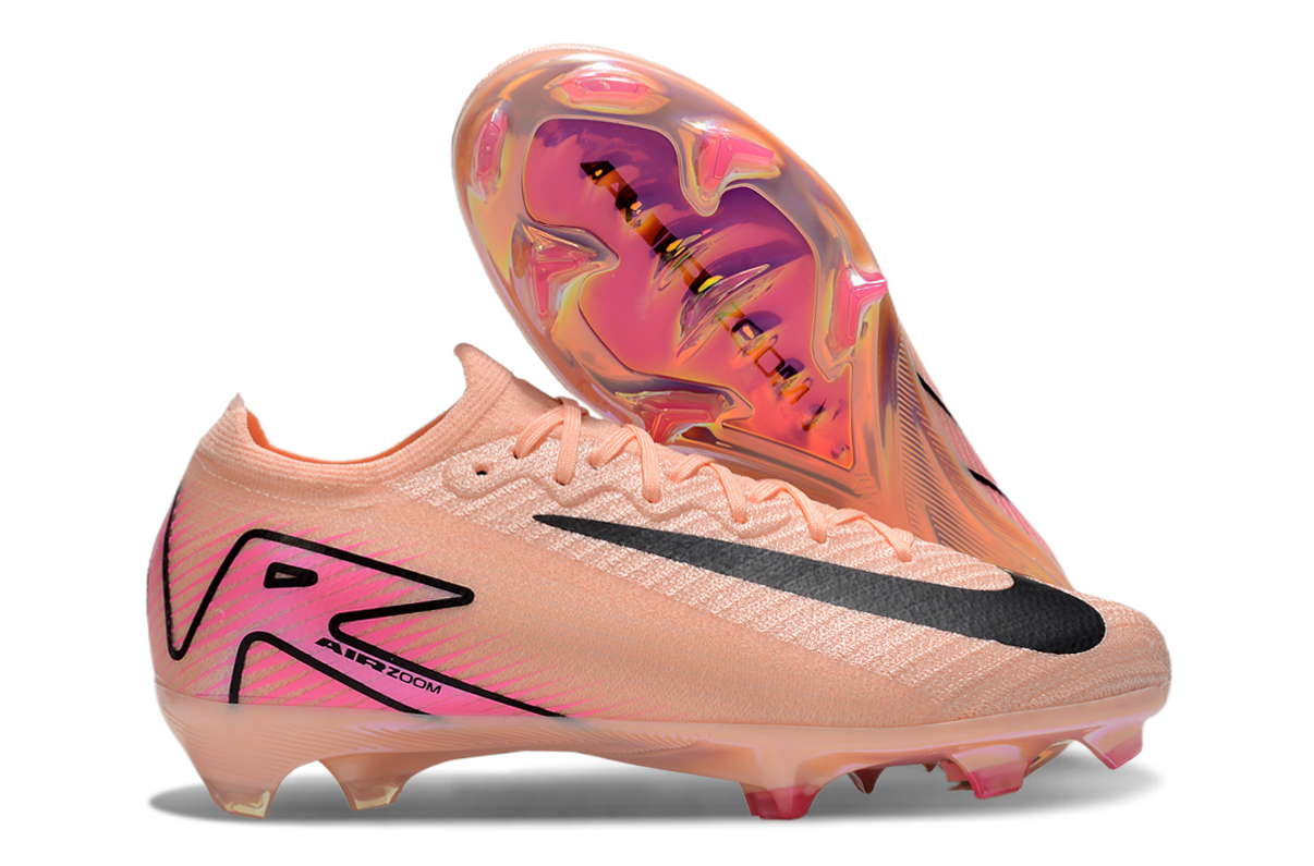 Nike Football Cleats — 024
