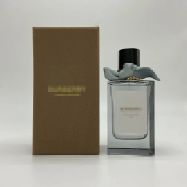 Burberry Hawthorn Bloom / Garden Roses Windsor Tonic product detail image 3