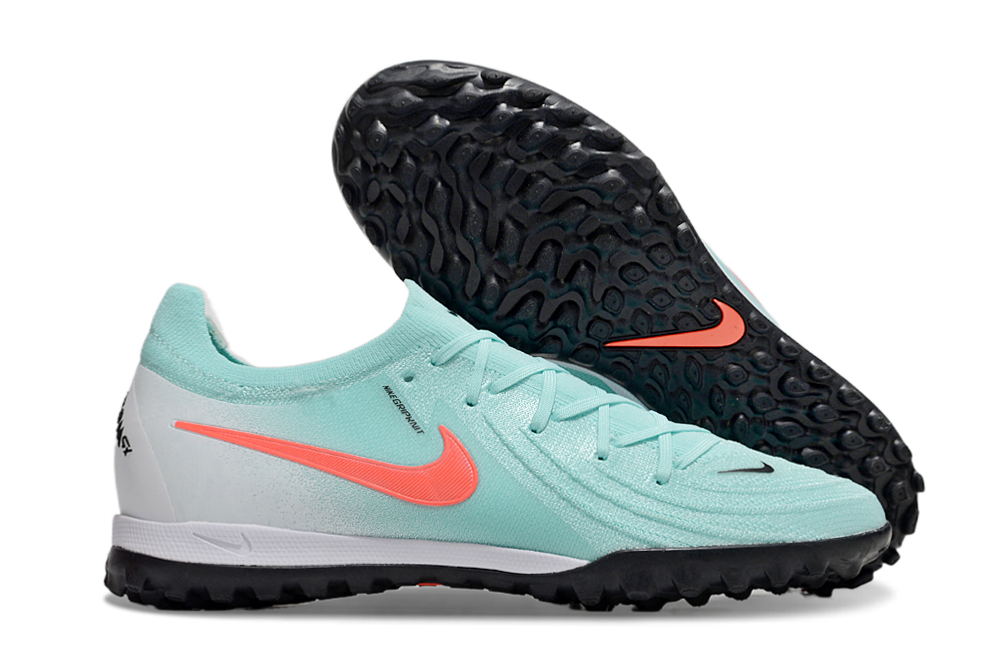 Nike Football Cleats — 020