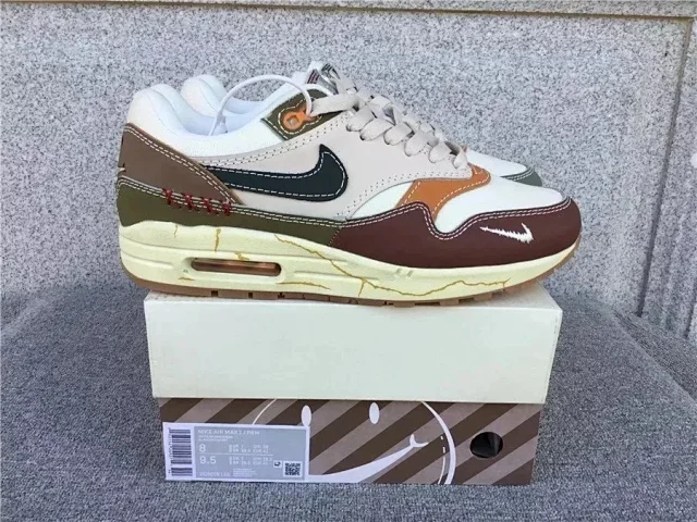 Nike Sneakers Air Max 1 product detail image 6
