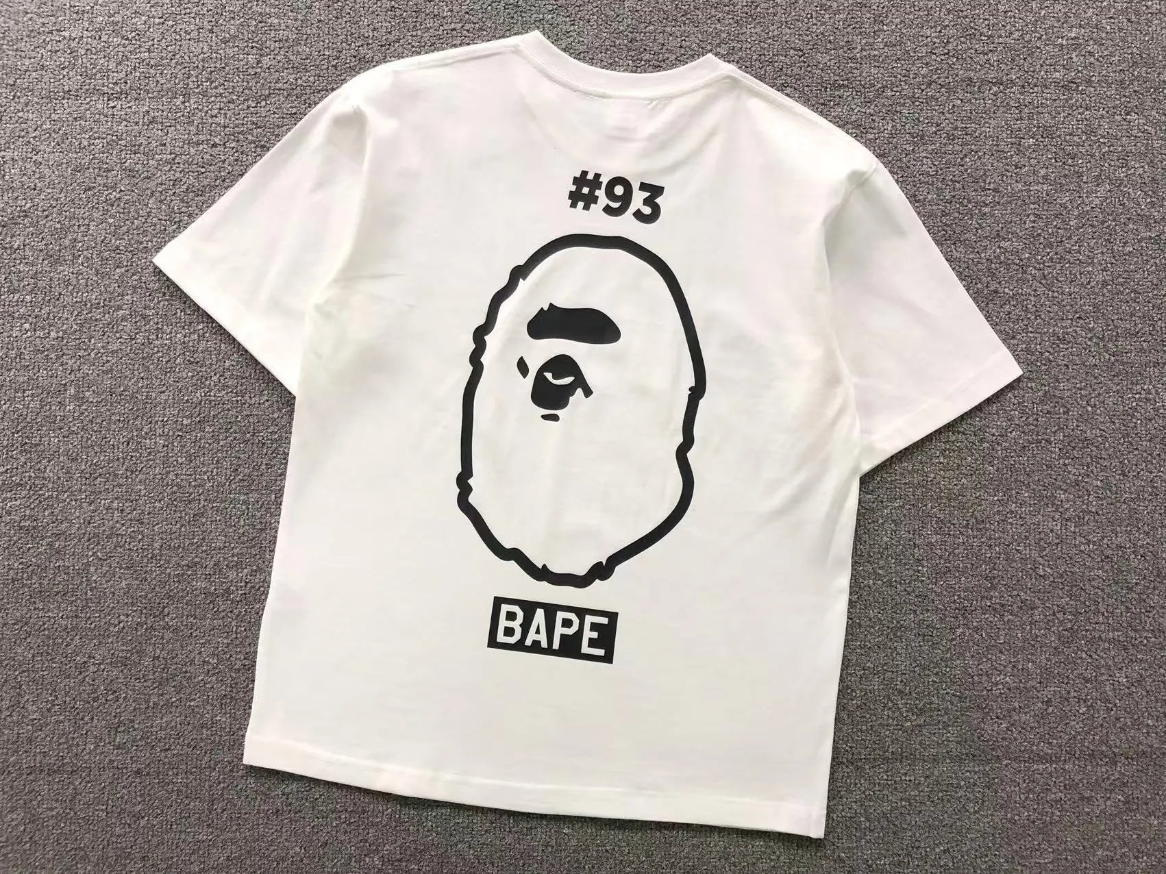 A Bathing Ape T-Shirts Graphic Print — 767 white