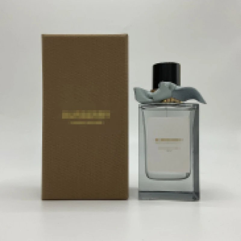 Burberry Hawthorn Bloom / Garden Roses Windsor Tonic image 3