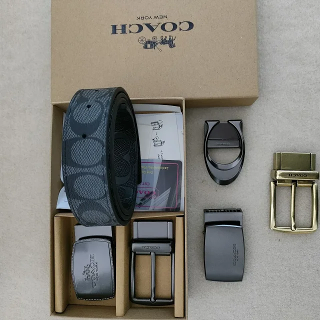 Coach Belts Reversible Signature C Pattern Belt with Interchangeable Buckles product detail image 6