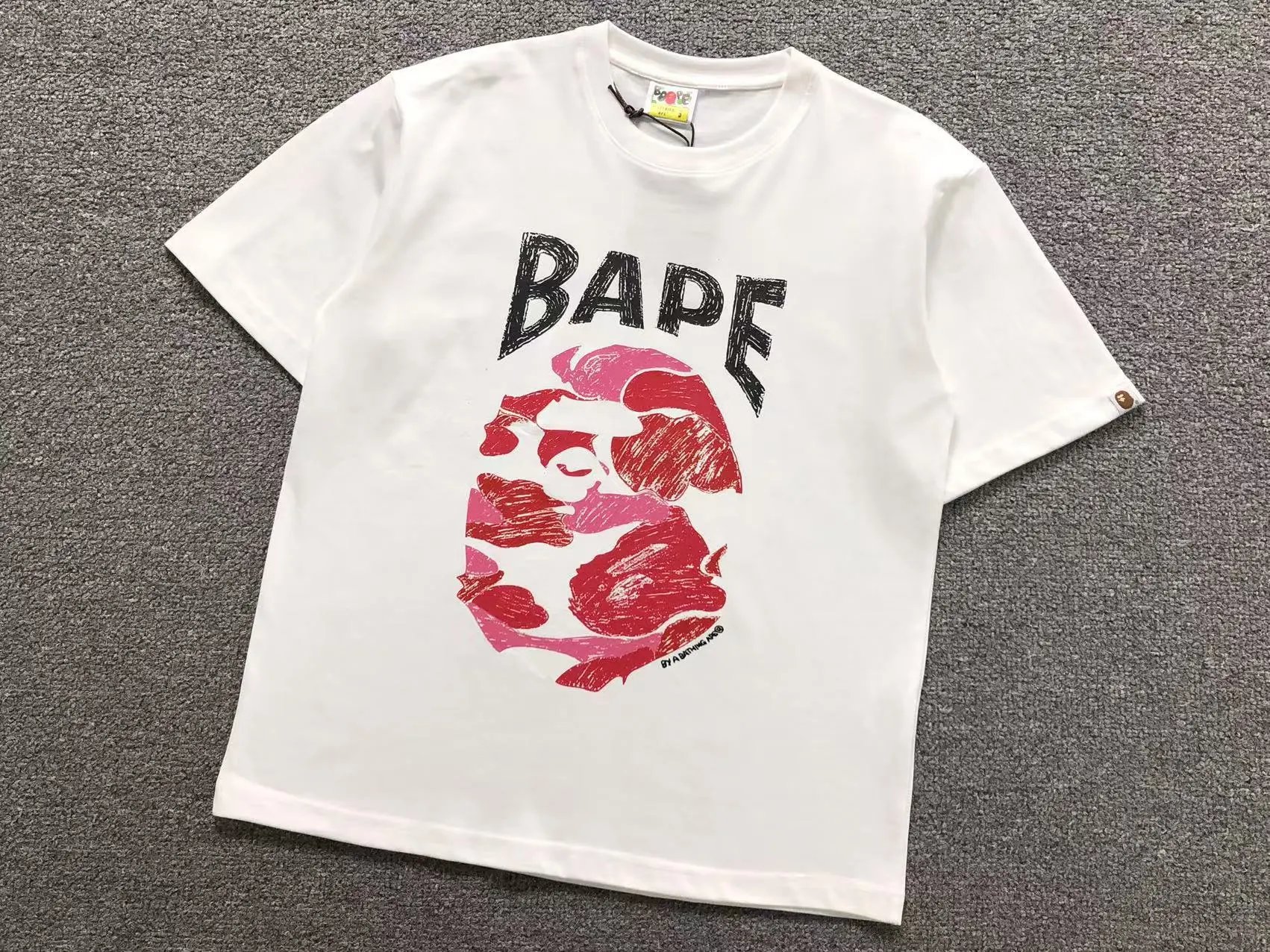 A Bathing Ape T-Shirts Graphic Print — 765 White