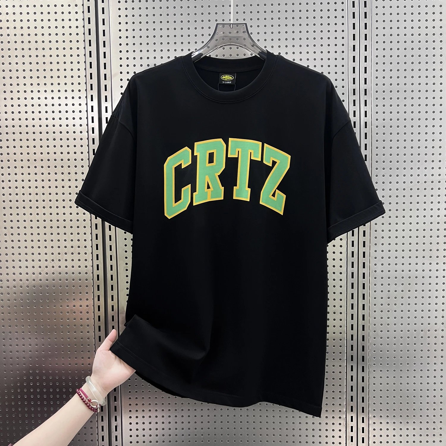 Corteiz T-Shirts Short-Sleeve Script Logo T-Shirt — 5935 Black mark green
