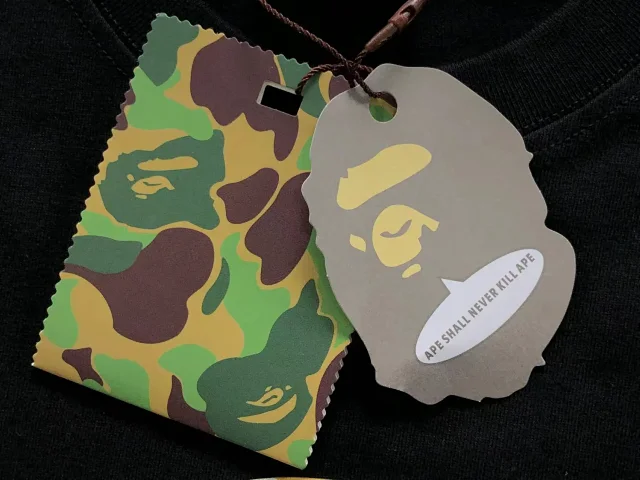 A Bathing Ape T-Shirts Short-Sleeve Graphic Print product detail image 17