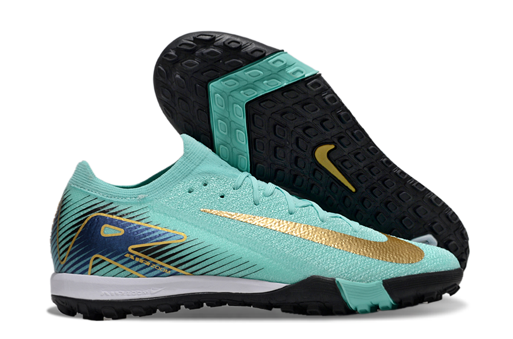 Nike Football Cleats — 019