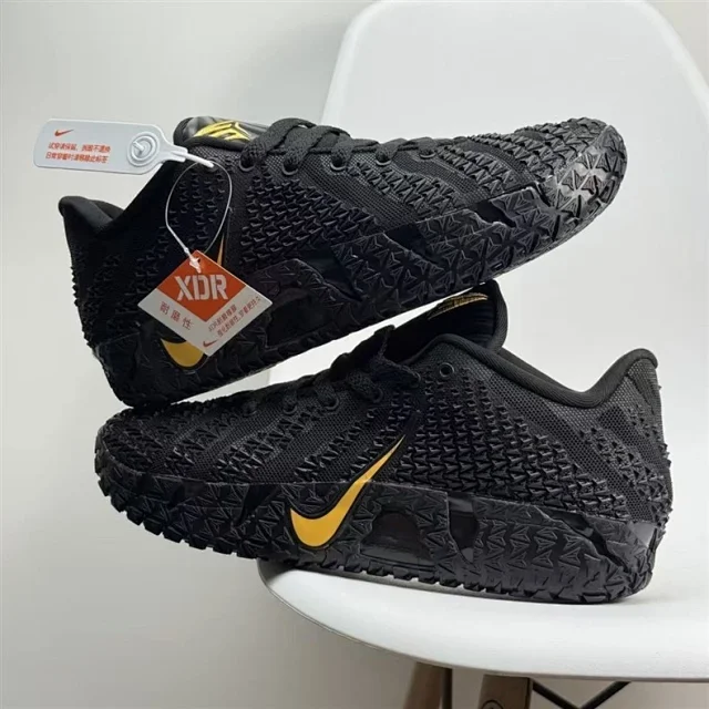Nike Sneakers Low-Top Basketball product detail image 1
