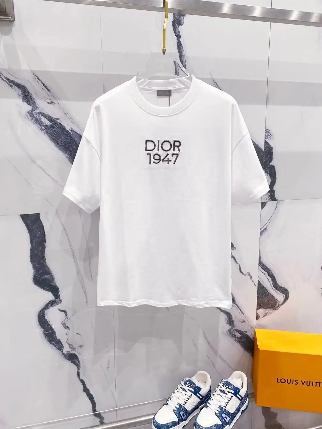Dior T-Shirts Logo Embroidered — 12
