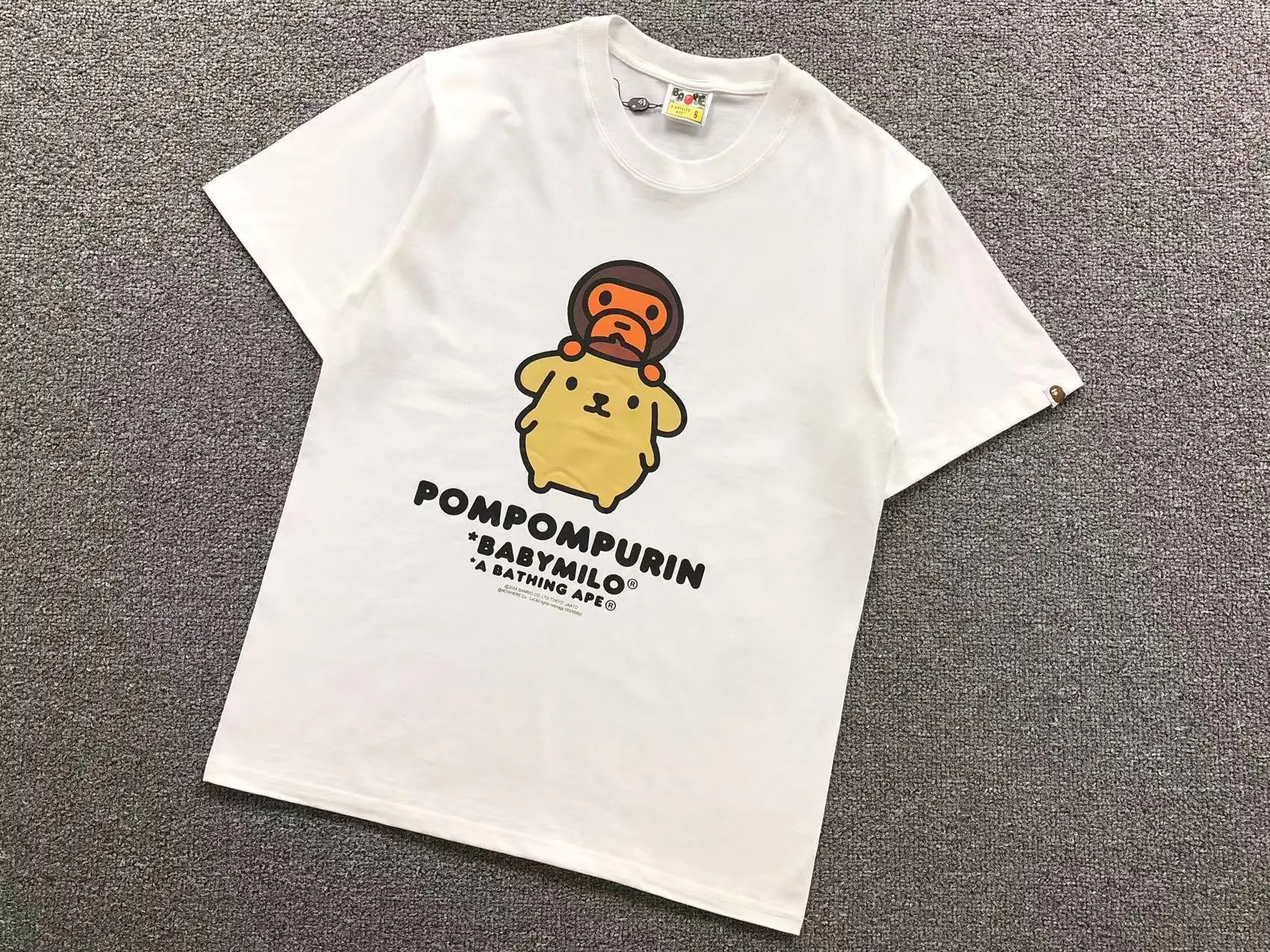 BAPE T-Shirts Short-Sleeve Graphic Print — 440 white