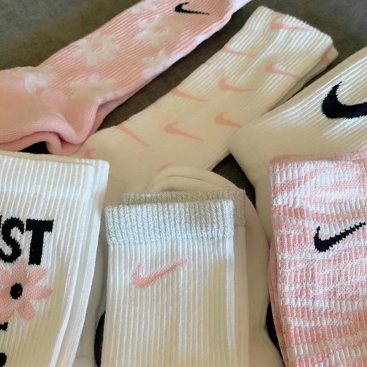 Nike Swoosh Floral and Striped Crew Socks Multicolor - 4