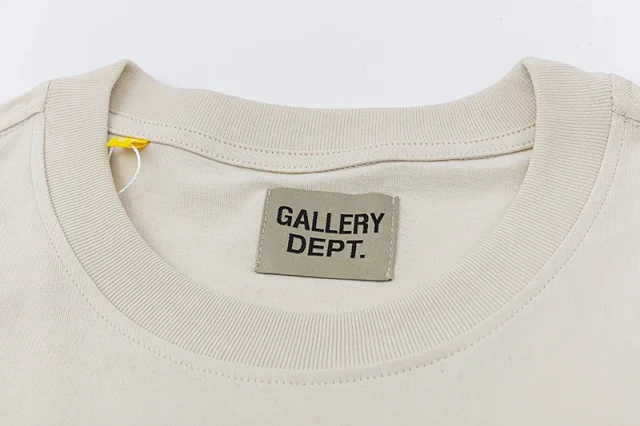 Gallery Dept. T-Shirts Graphic Print Short-Sleeve T-Shirt product detail image 49