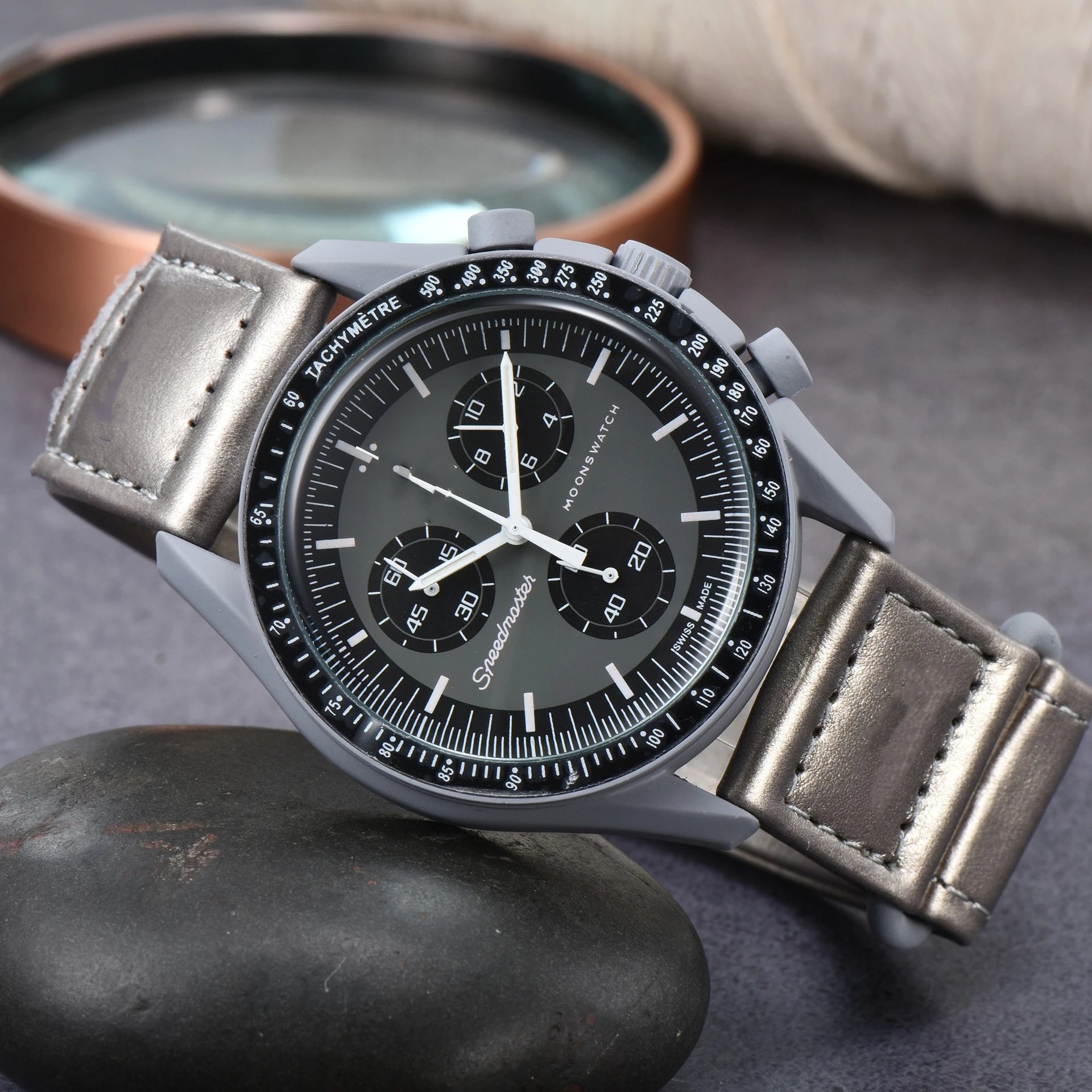 Omega Speedmaster Moonwatch Chronograph Orange and White Quartz Watch Watches - 3
