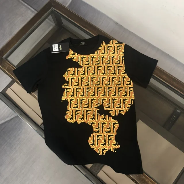 Fendi T-Shirts Short-Sleeve FF Logo Graphic T-Shirt product detail image 5