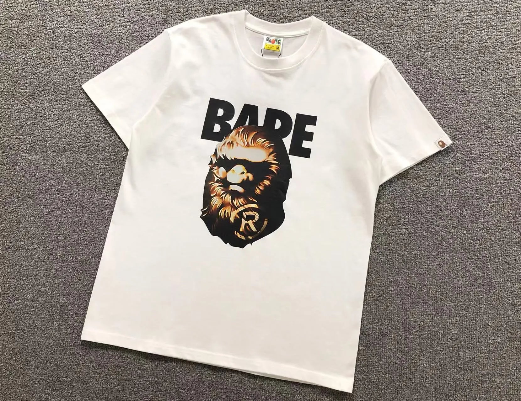 A Bathing Ape T-Shirts Short-Sleeve Graphic Print — 734 white