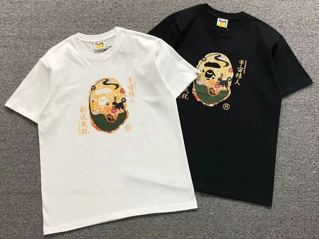 A Bathing Ape T-Shirts Short-Sleeve Graphic Print product detail image 7