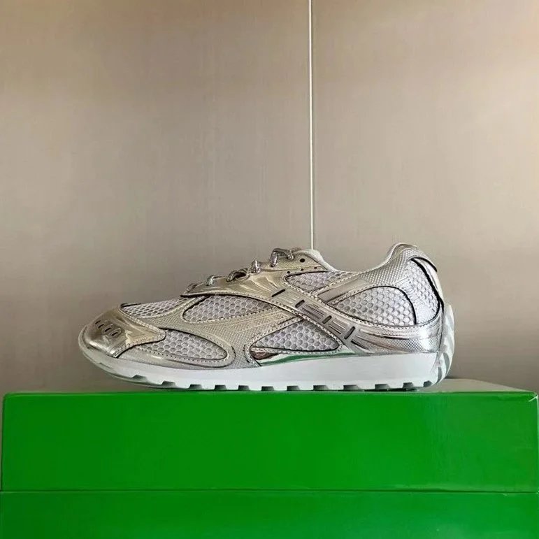 Unbranded Sneakers Mesh-panel low-top with metallic overlays image 2