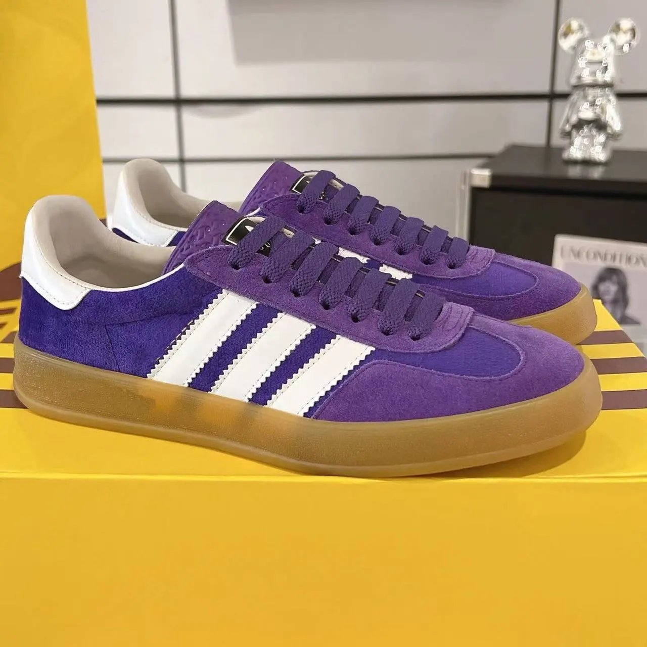 Adidas Sneakers Gucci x Gazelle low-top three-stripe — Style 3
