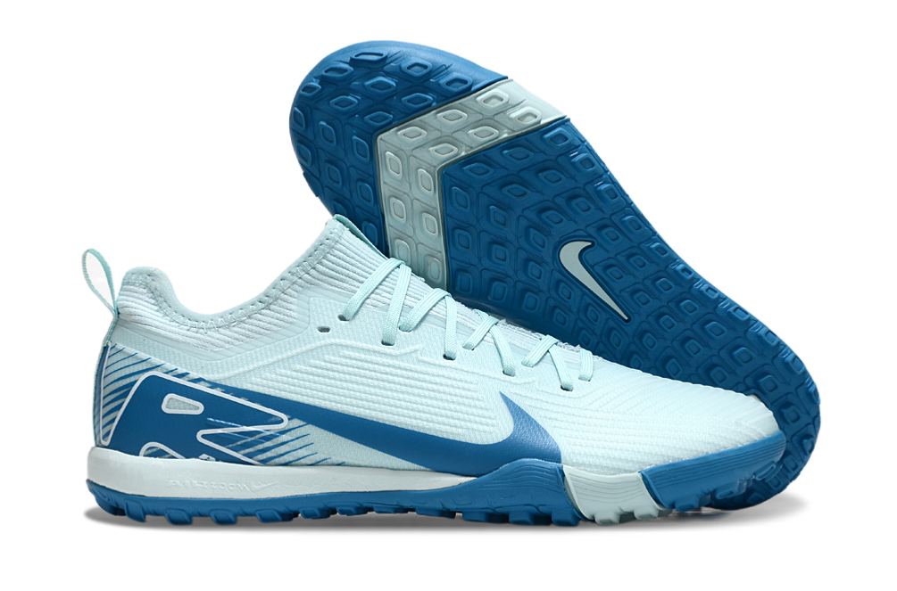 Nike Football Cleats — 023