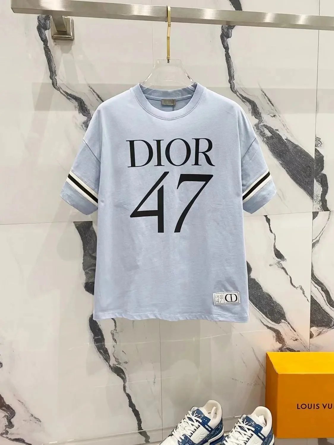 Dior T-Shirts Logo Embroidered — 24