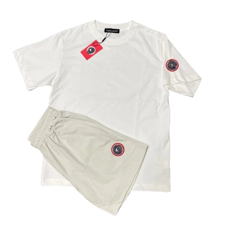 Canada Goose Matching Sets Logo-Patch T-Shirt and Shorts Set image 5
