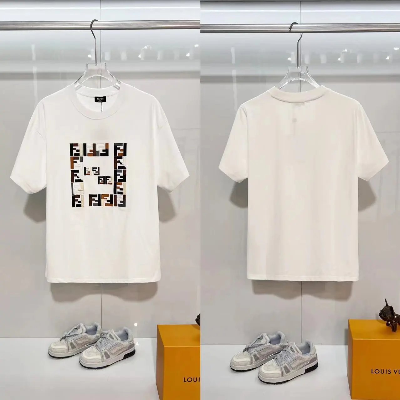 Fendi T-Shirts FF logo graphic short-sleeve T-shirt — F 06 embroidered white