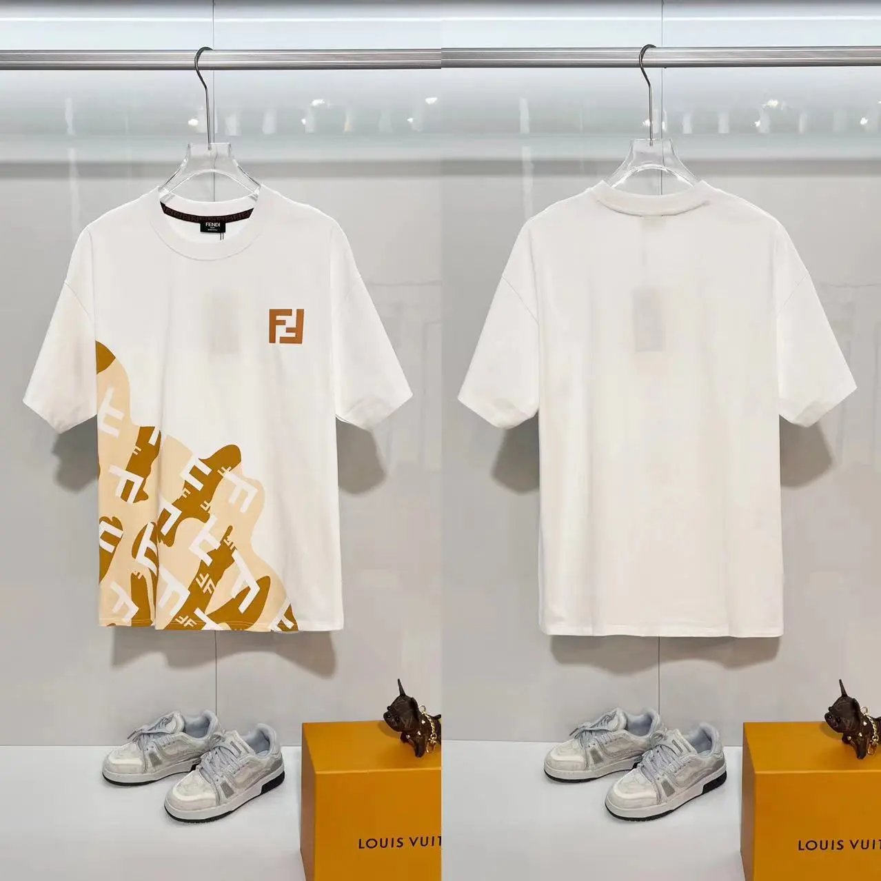 Fendi T-Shirts FF logo graphic short-sleeve T-shirt — F 08 Printed white