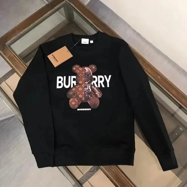 Burberry Hoodies & Sweatshirts Graphic Crewneck Sweatshirt product detail image 9