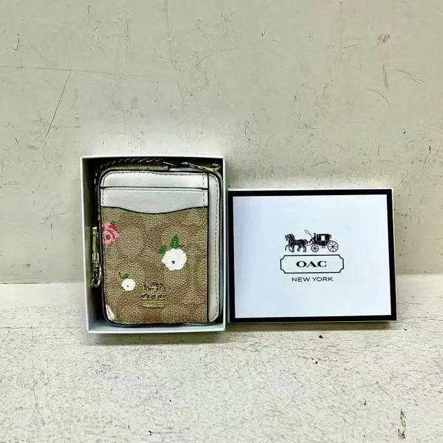 OAC Wallets & Card Holders Chain Zip Holder product detail image 3