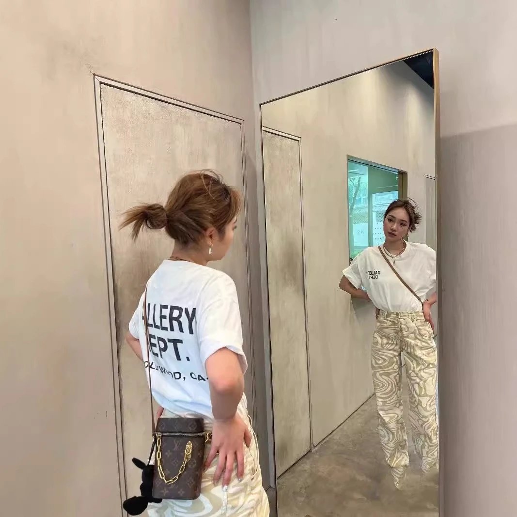 Gallery Dept. T-Shirts Washed graphic-print short-sleeve T-shirt image 4
