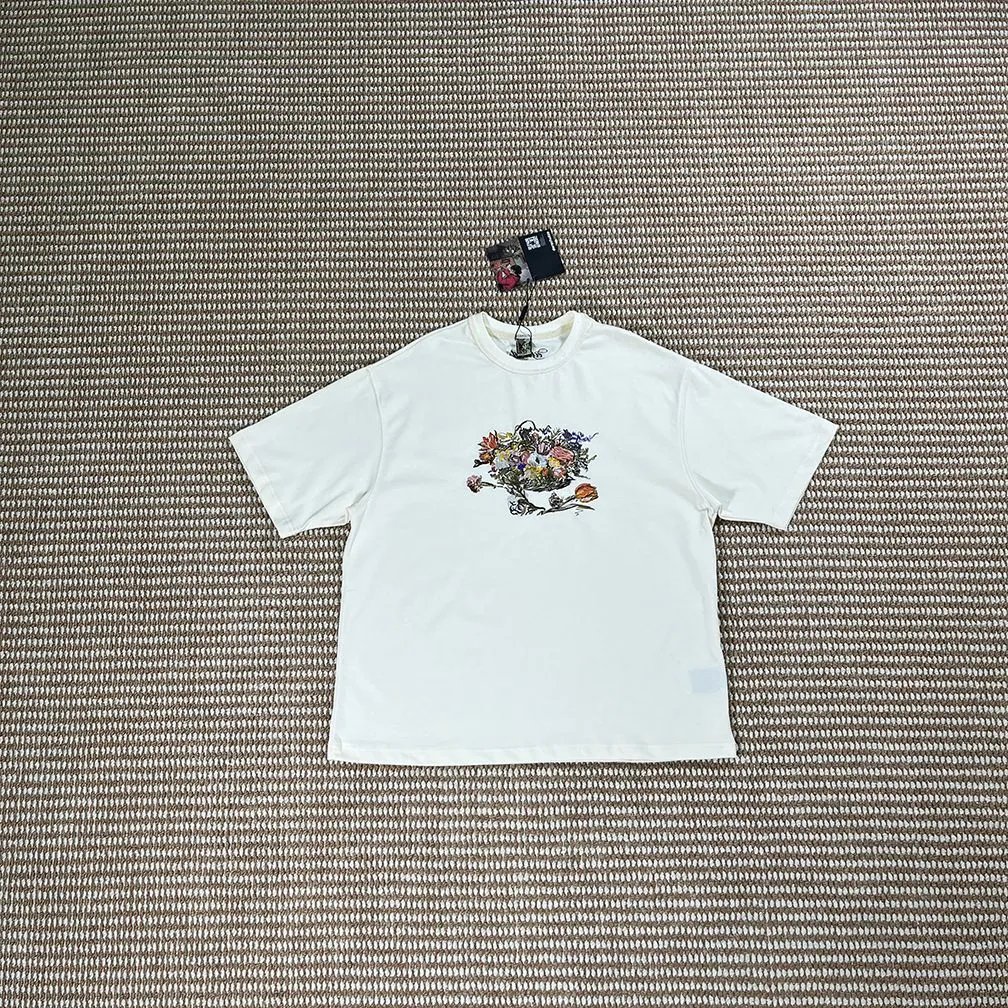 Derschutze T-Shirts Embroidered Graphic Short-Sleeve T-Shirt — Flowers / Apricot [Short Sleeve]