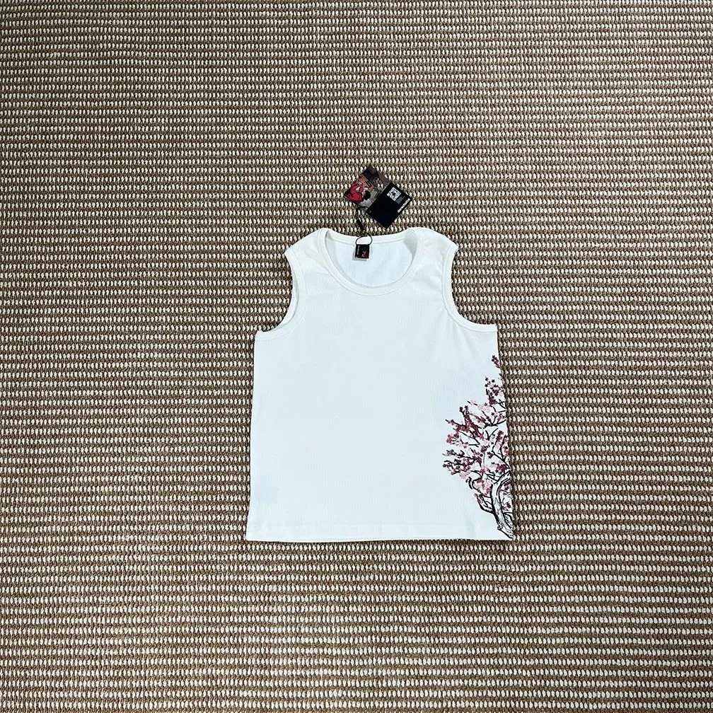 Derschutze T-Shirts Embroidered Graphic Short-Sleeve T-Shirt — Cherry Blossom Embroidery / White [Vest]