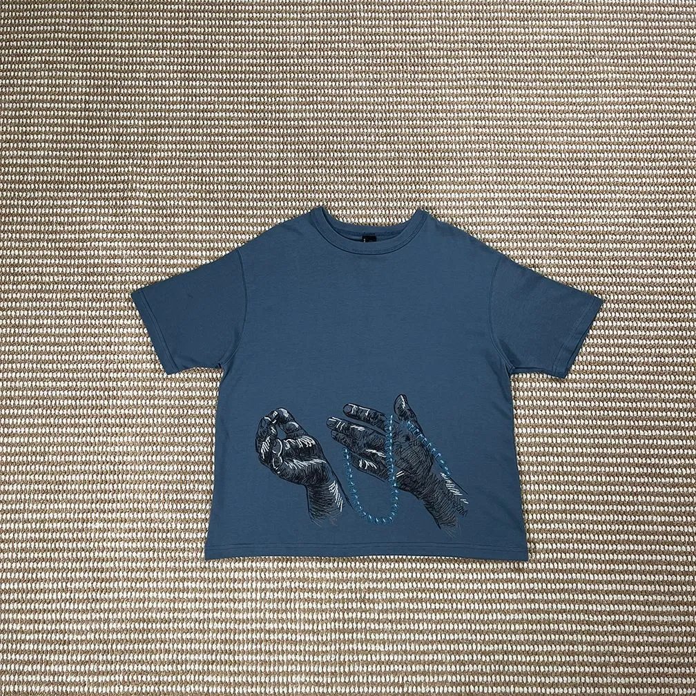 Derschutze T-Shirts Embroidered Graphic Short-Sleeve T-Shirt — Bracelet / Blue [Short Sleeve]