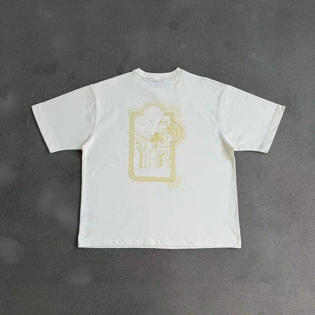 Derschutze T-Shirts Embroidered Graphic Short-Sleeve T-Shirt — Outside the Window / White [Short Sleeve]