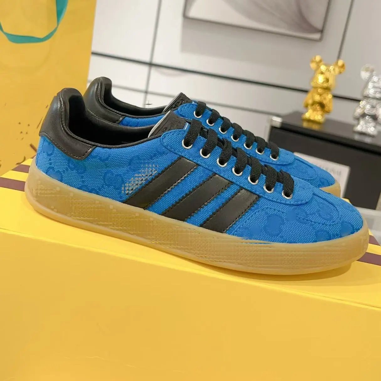 Adidas Sneakers Gucci x Gazelle low-top three-stripe — Style 26