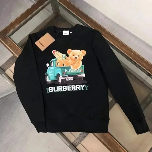 Burberry Hoodies & Sweatshirts Graphic Crewneck Sweatshirt product detail image 8