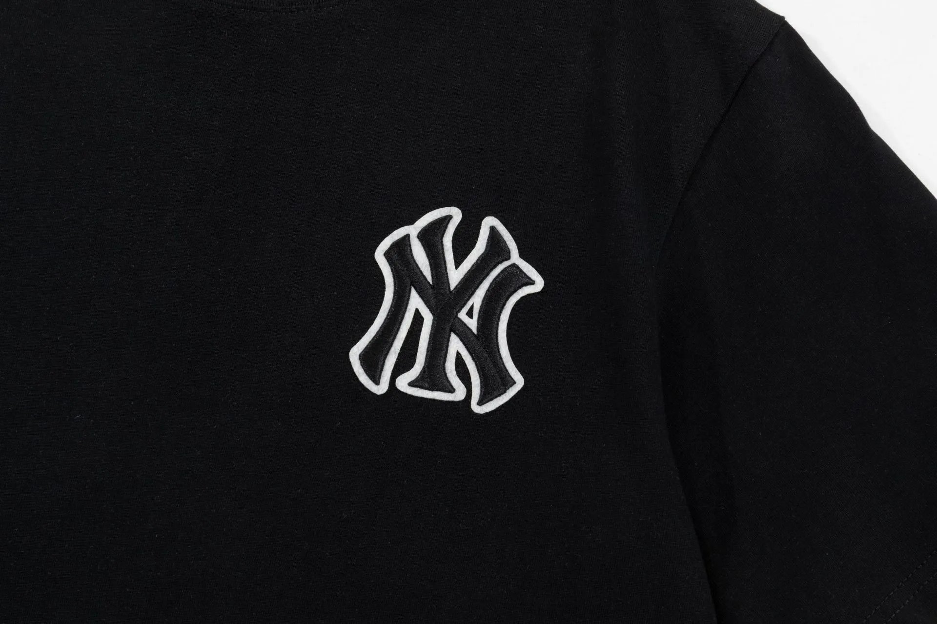 MLB Pocket Detail T-Shirt Off-White - 31
