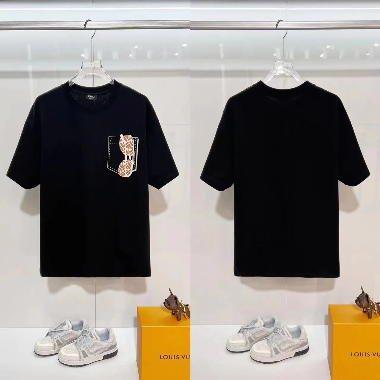 Fendi T-Shirts FF logo graphic short-sleeve T-shirt — F 04 Printed black