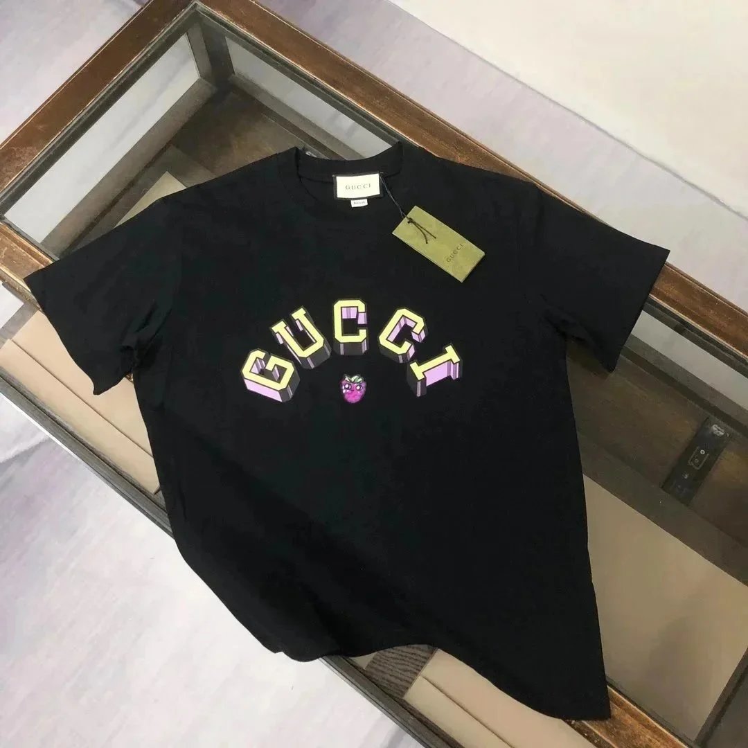 Gucci T-Shirts Logo Graphic — 38 black