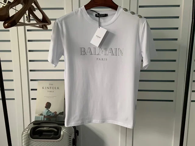 Balmain T-Shirts Logo-print short-sleeve T-shirt with shoulder buttons product detail image 21