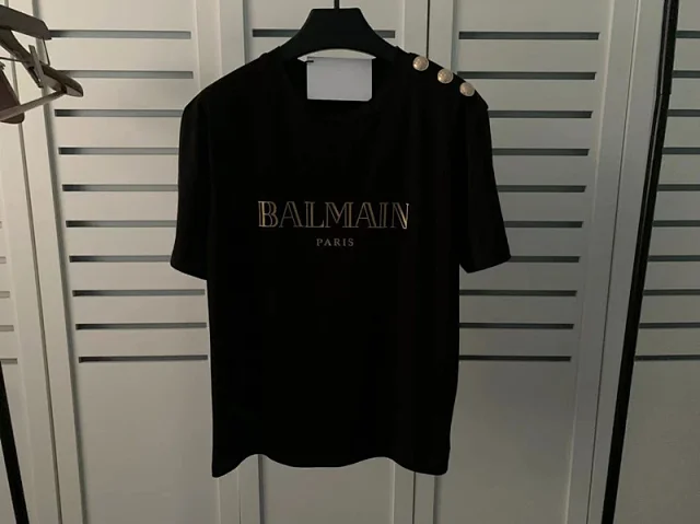 Balmain T-Shirts Logo-print short-sleeve T-shirt with shoulder buttons product detail image 7