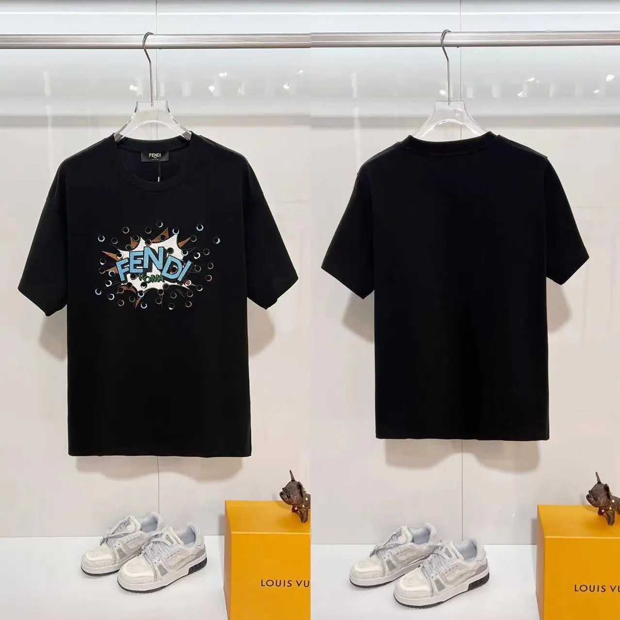 Fendi T-Shirts FF logo graphic short-sleeve T-shirt — F 07 embroidery black