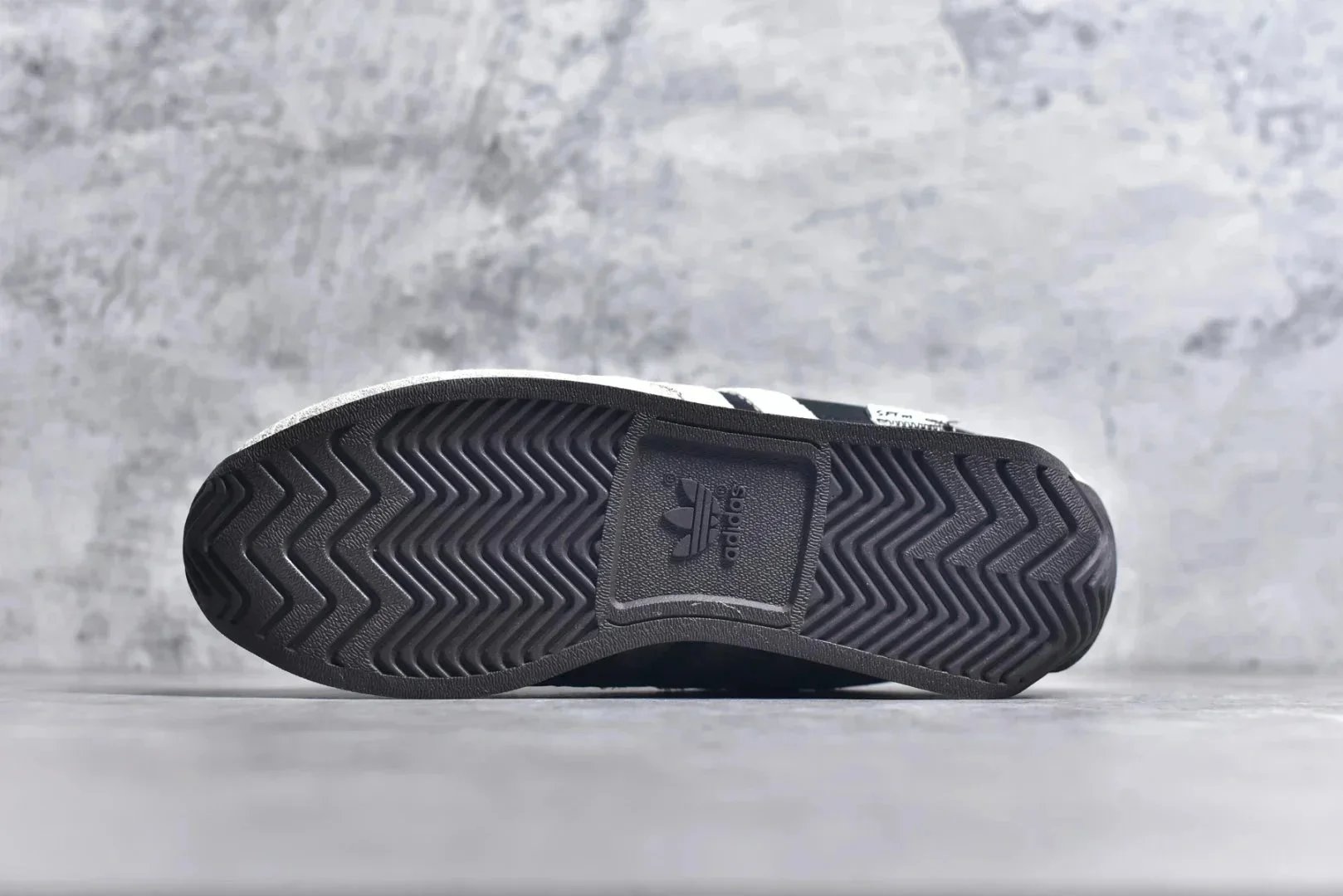 Adidas Sneakers SFTM-003 image 5