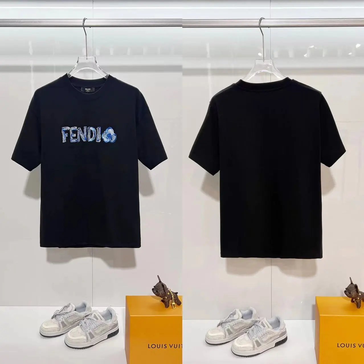 Fendi T-Shirts FF logo graphic short-sleeve T-shirt — F 11 embroidery black