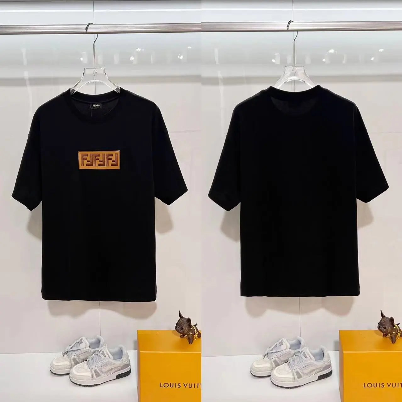 Fendi T-Shirts FF logo graphic short-sleeve T-shirt — F 16 embroidery black